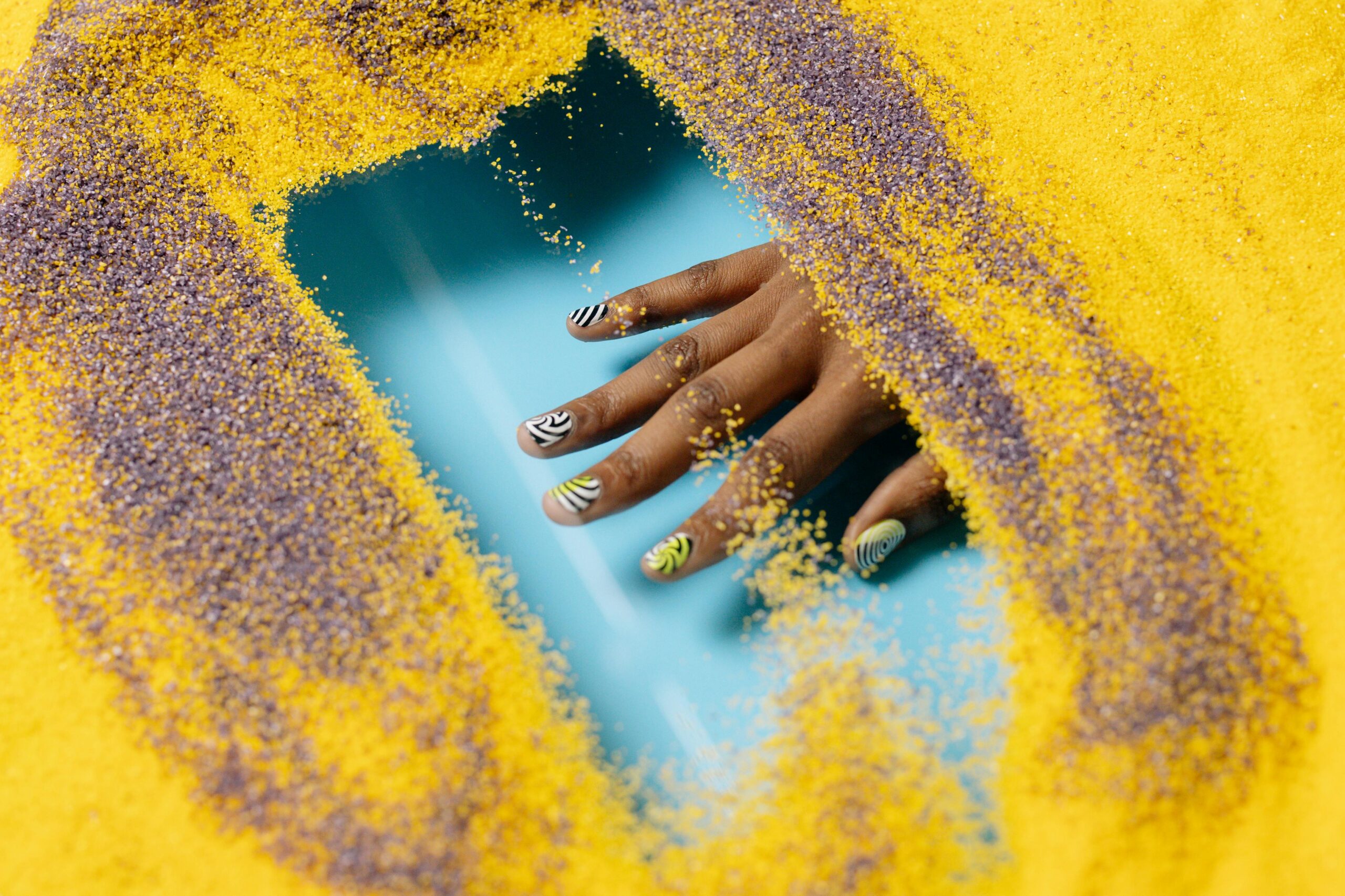 Nail Technician Qatar Upmarket Beauty Salon Recruit for Africa